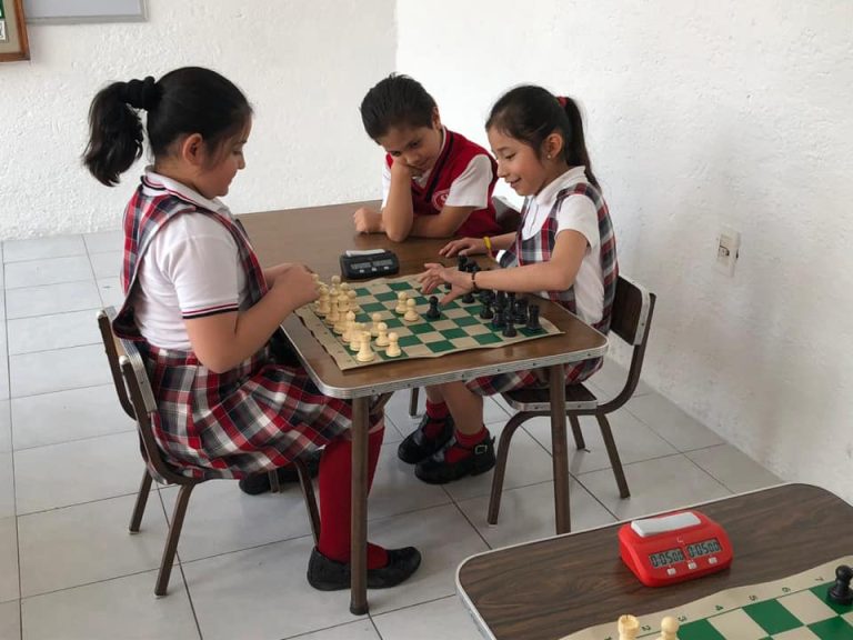 Jueves de Ajedrez en Escuela primaria Stanford 6